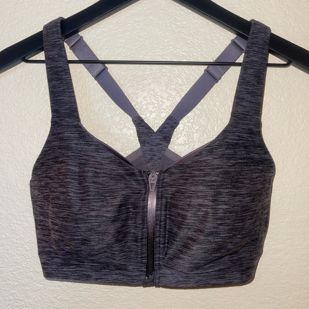 Victoria’s Secret front closure knockout sports bra